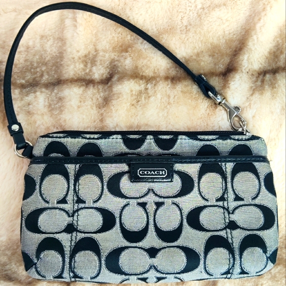 Coach Handbags - Cute Coach Monogram Wristlet